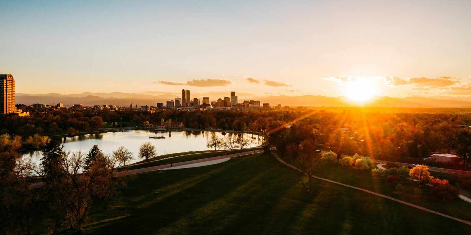 sunset photo overlooking denver