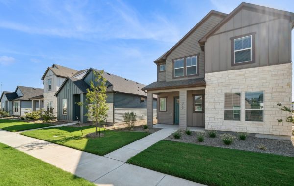 streetscape of anna tx homes